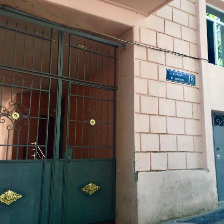 Very Center Of The Old City-Stylish Apartment Tiflis Dış mekan fotoğraf